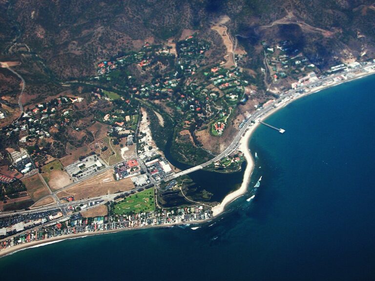 The Malibu Housing Market: How to Read Prices After the 2025 Fires