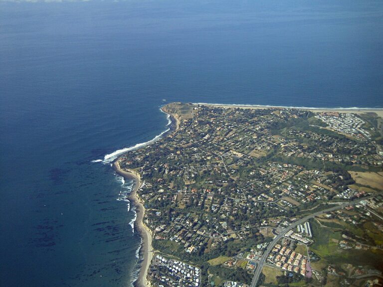 Malibu Neighborhoods Explained: Beachfront, Bluff and Canyon