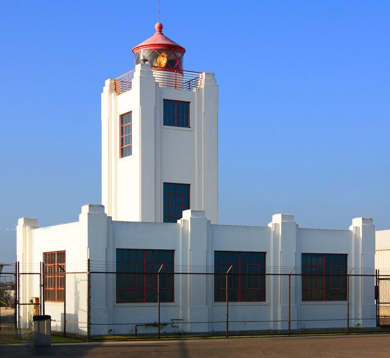 Port Hueneme Housing Market and Neighborhood Guide: The Coast’s Affordable Beach Town