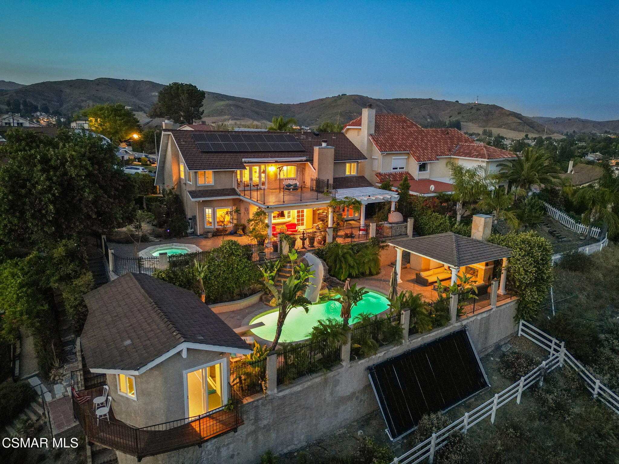 Stonecrest, Agoura Hills