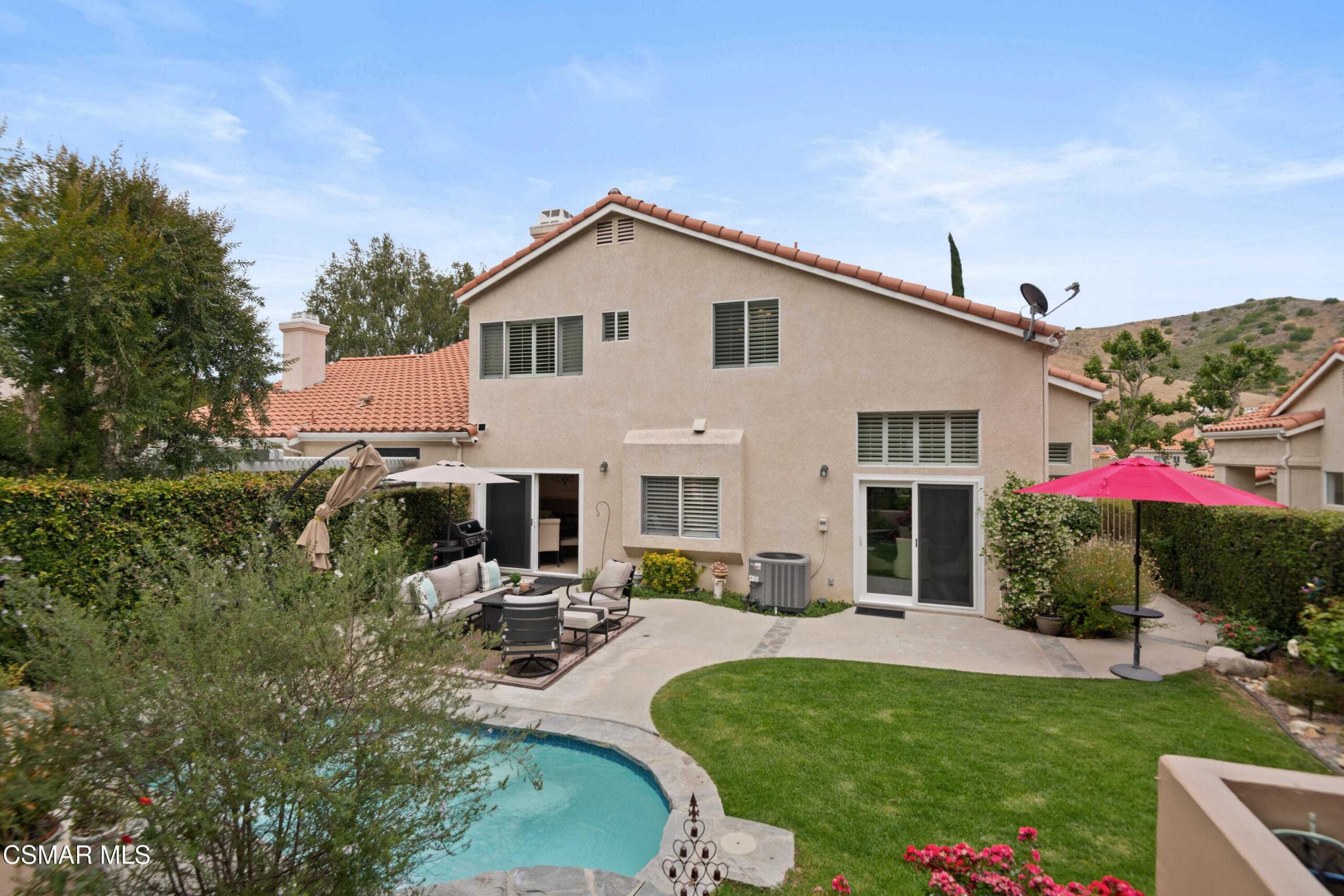 Canyon Cove, Oak Park
