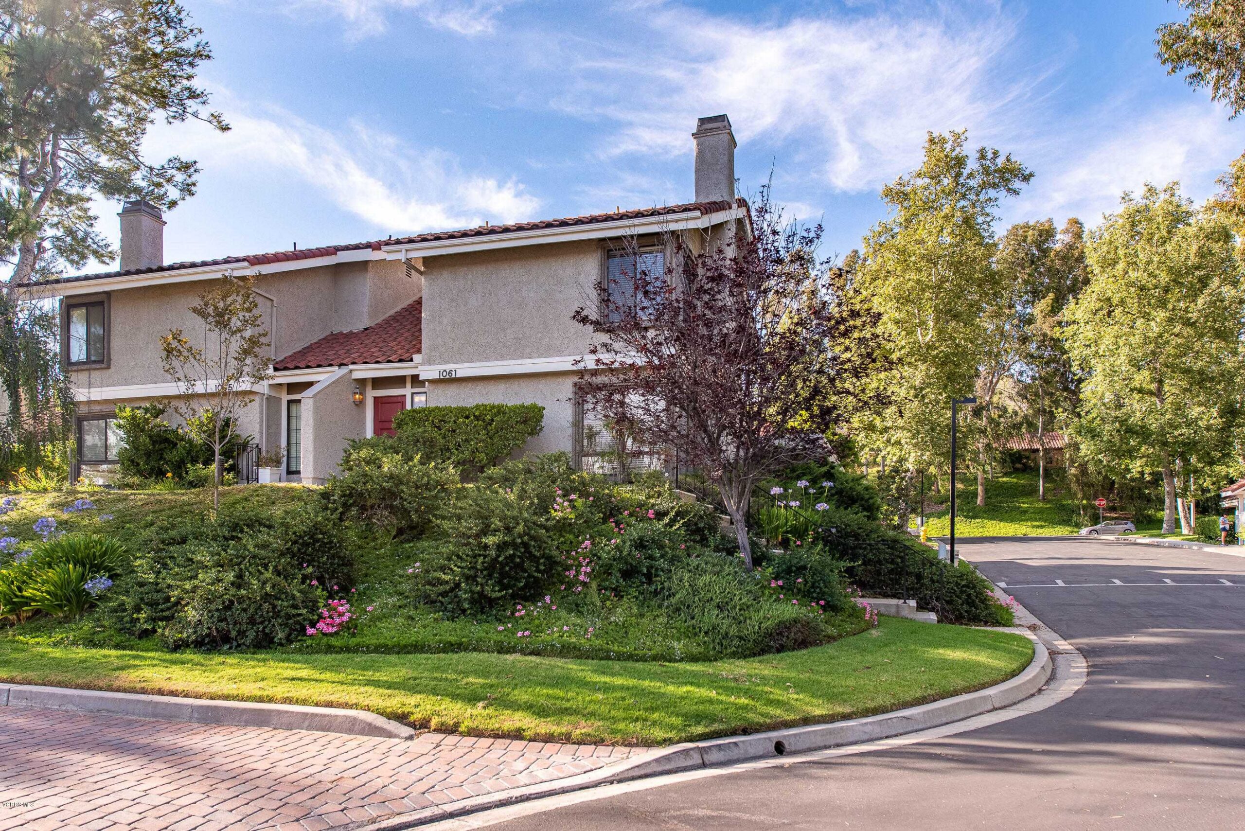 Country Village, Oak Park