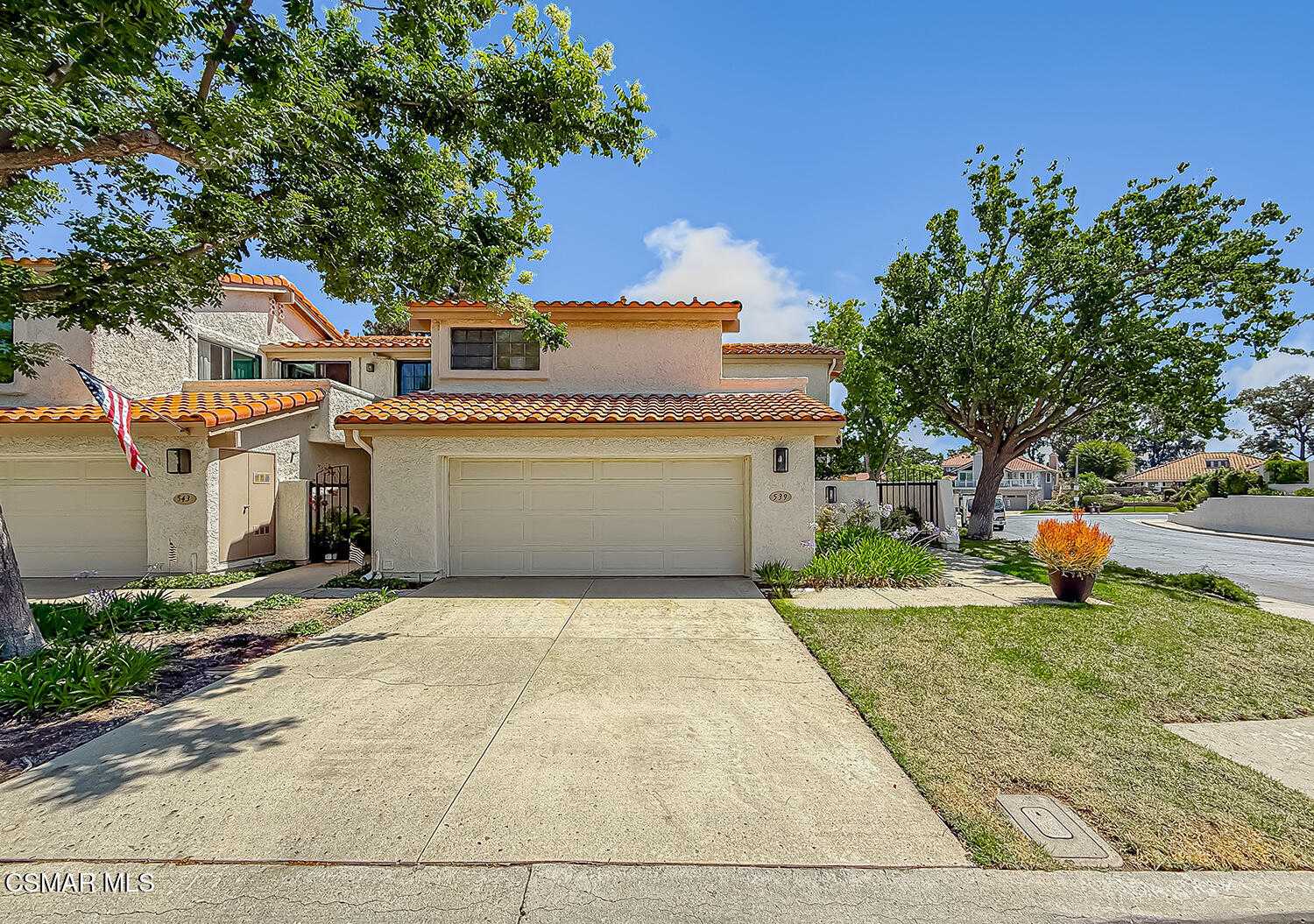 Los Robles Estates Townhomes, Thousand Oaks