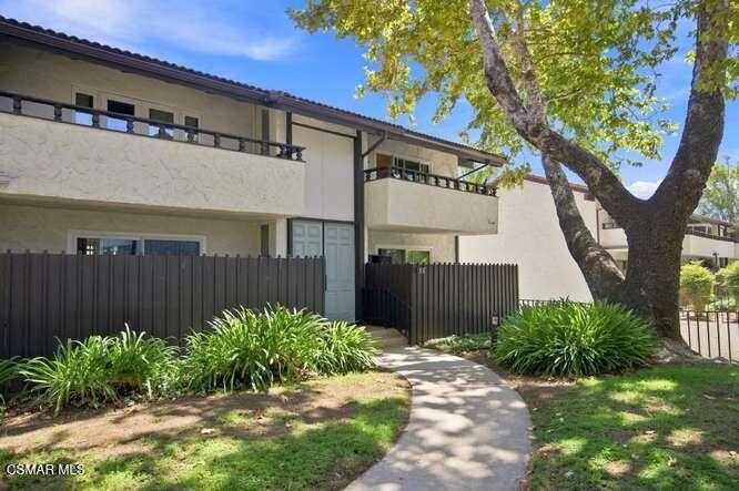 Westpark Condos, Westlake Village