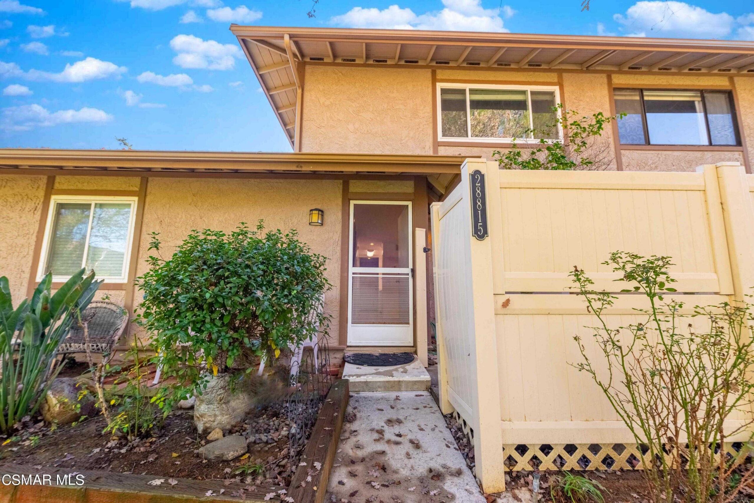 Annandale/Whispering Pines, Agoura Hills