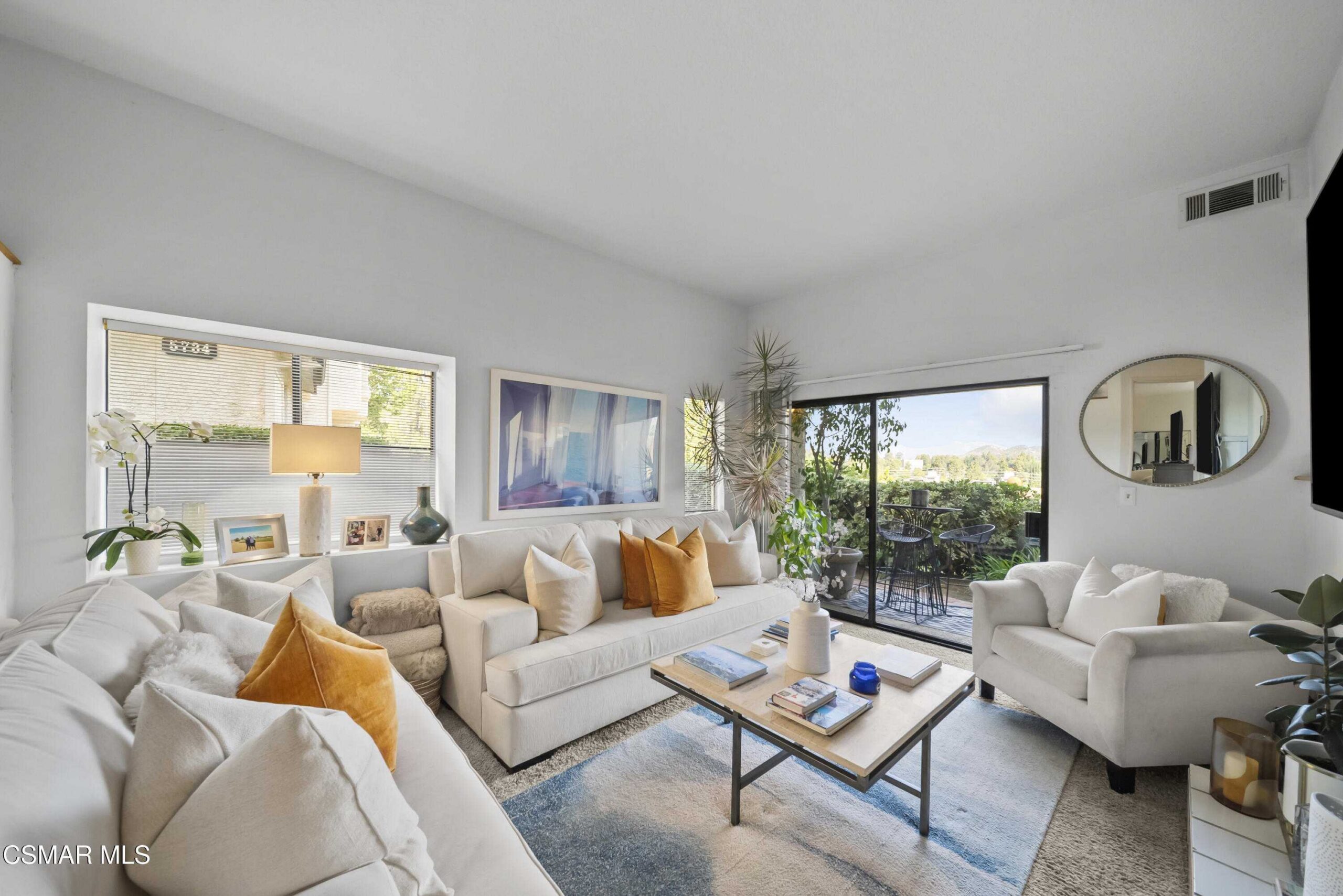 Lakeview Villas, Agoura Hills
